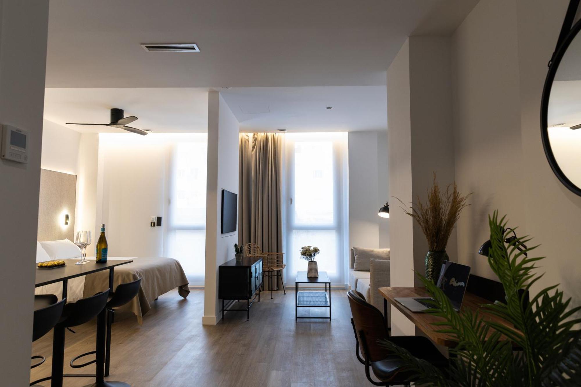 Demetrio By Alma Suites Valencia Exterior foto