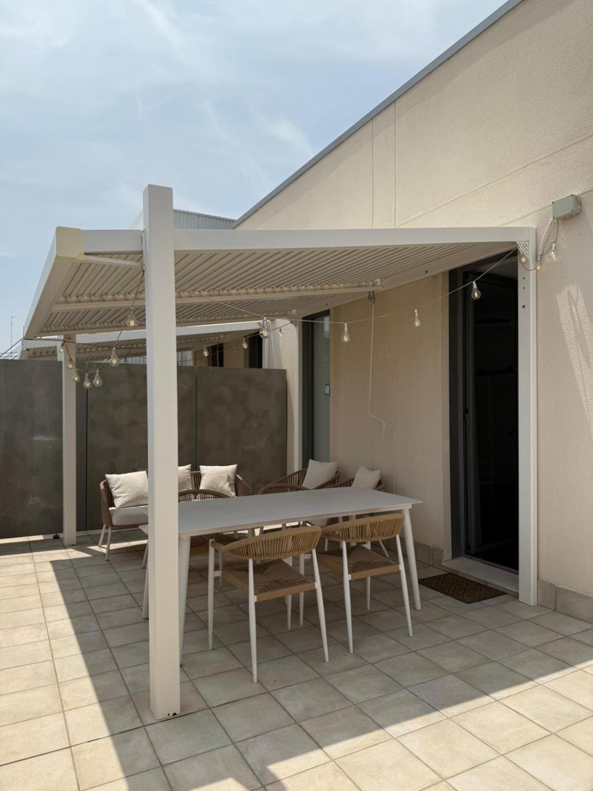 Demetrio By Alma Suites Valencia Exterior foto