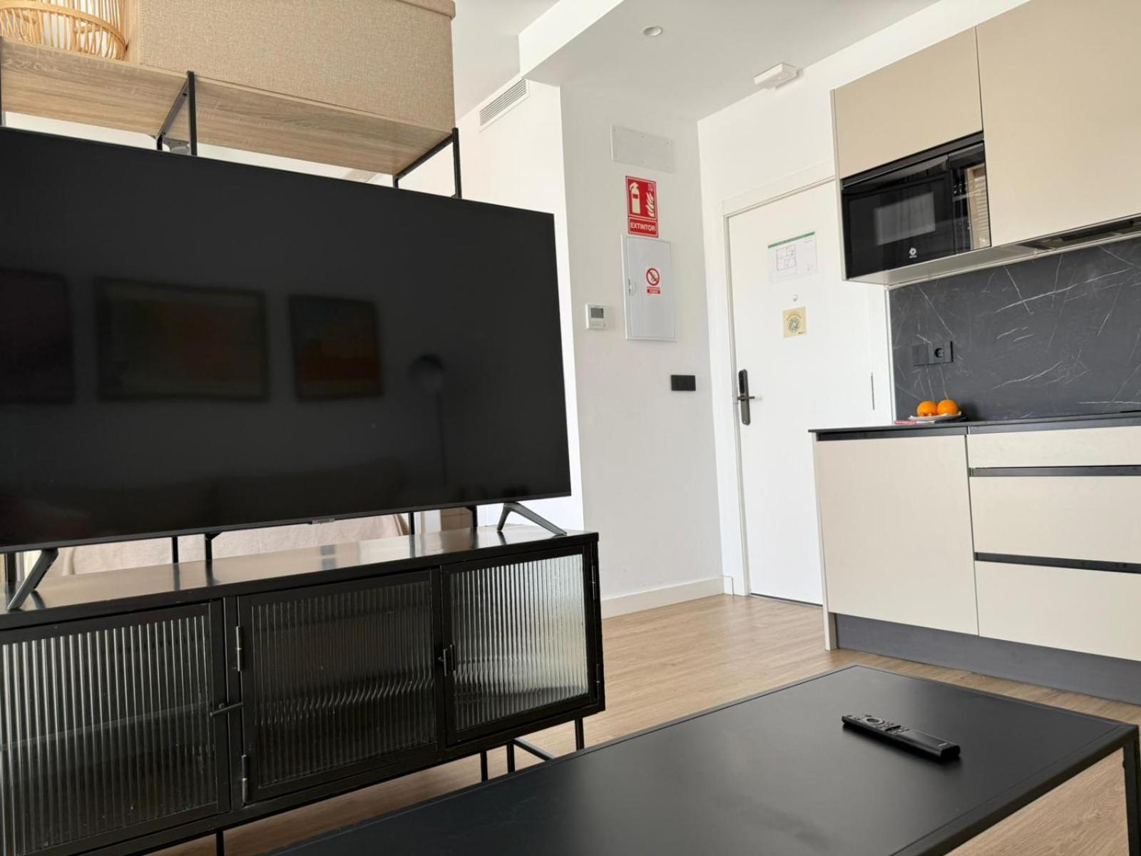 Demetrio By Alma Suites Valencia Exterior foto